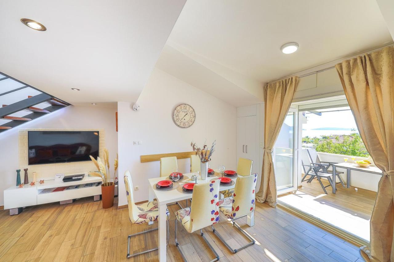 Perla Castellana Apartment Kastela Bagian luar foto