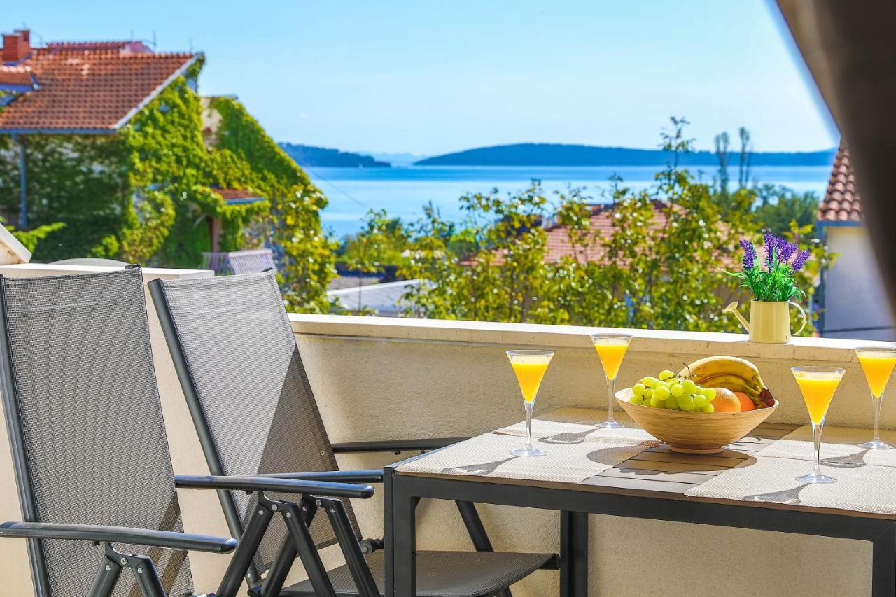 Perla Castellana Apartment Kastela Bagian luar foto
