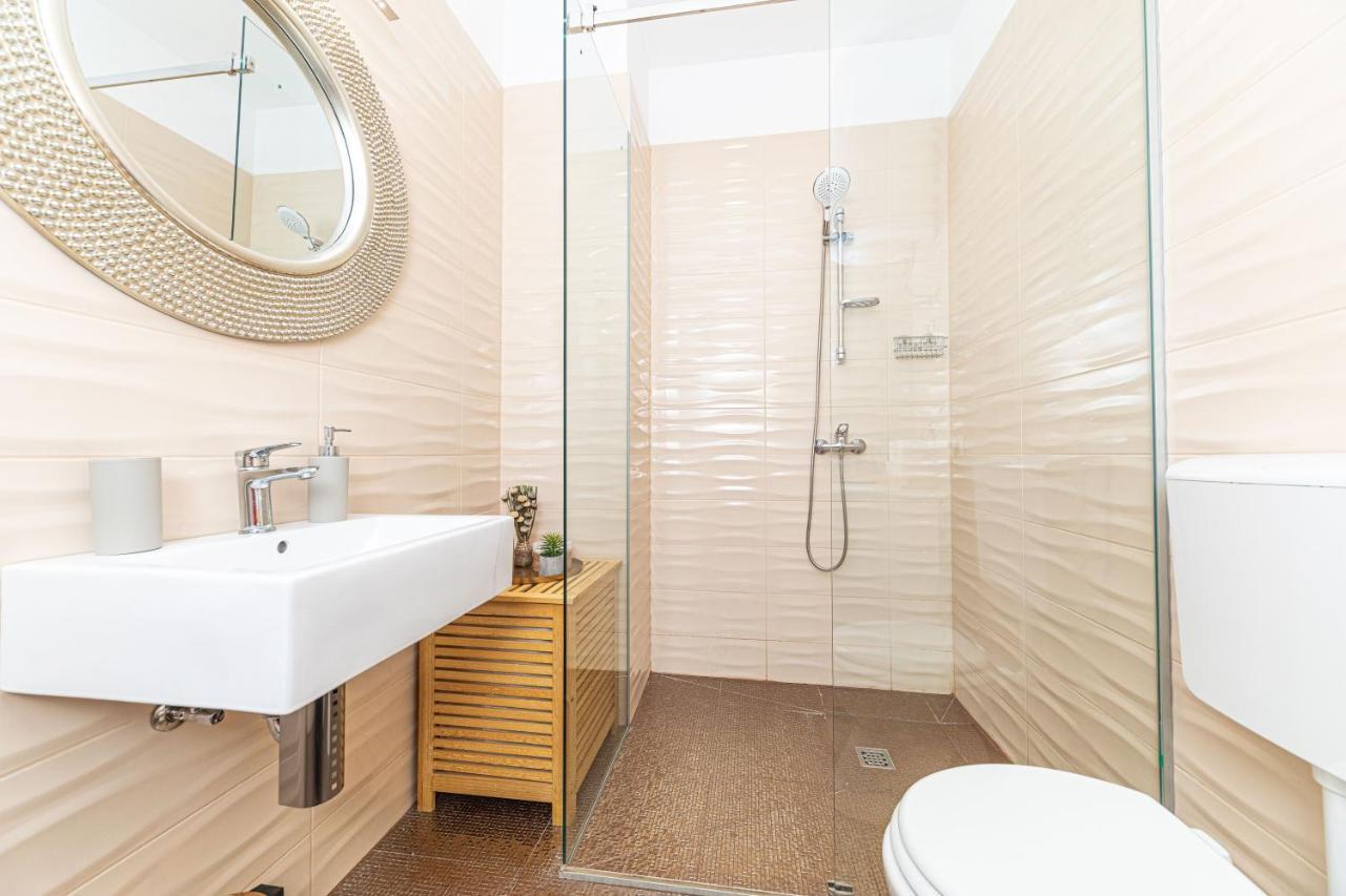 Perla Castellana Apartment Kastela Bagian luar foto
