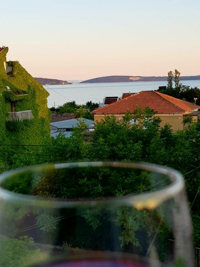 Perla Castellana Apartment Kastela Bagian luar foto