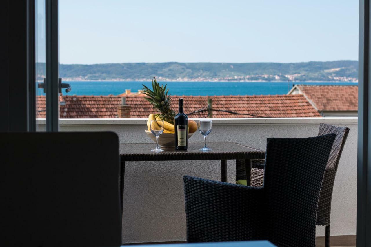 Perla Castellana Apartment Kastela Bagian luar foto